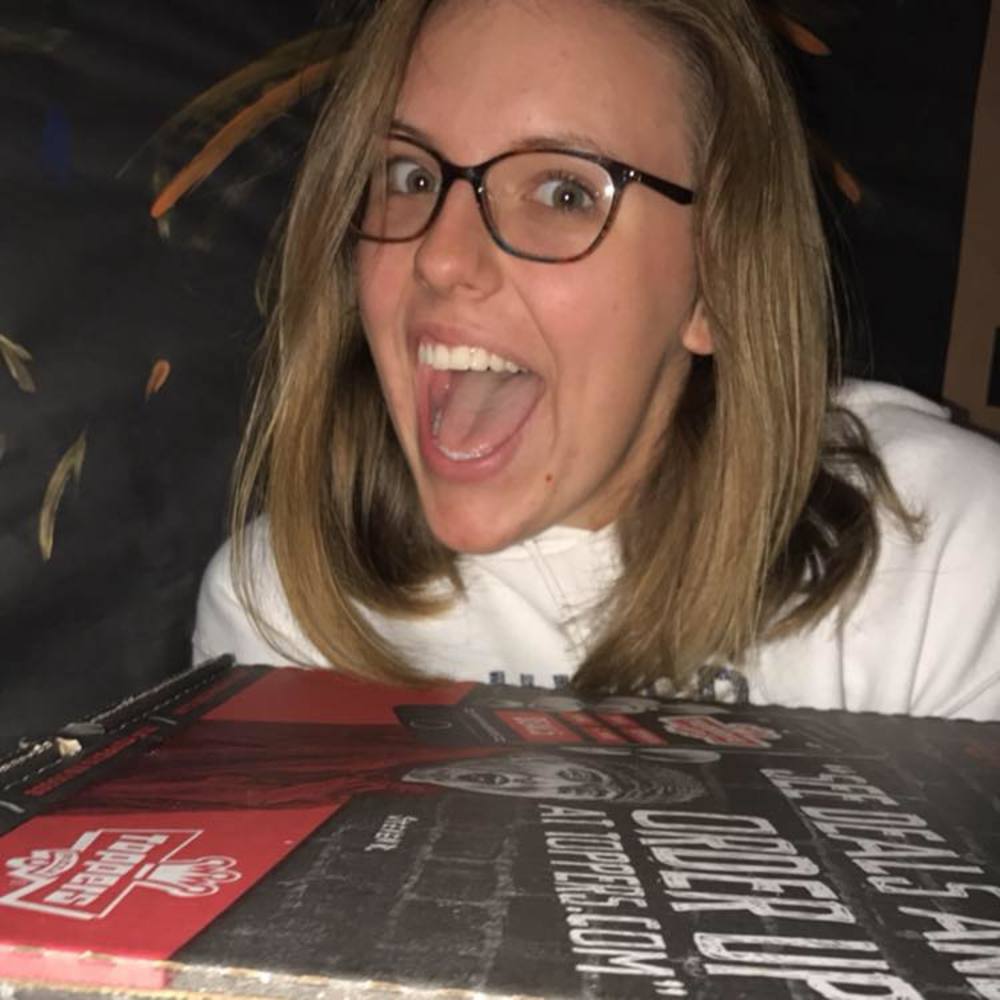 Meet your Posher, Alyssa